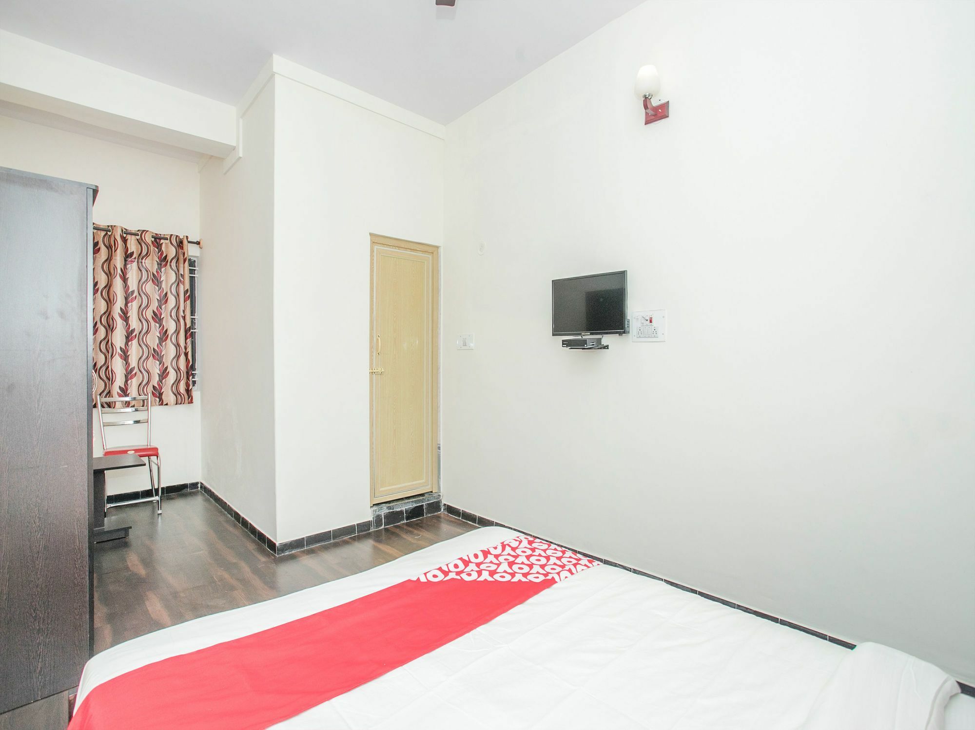 Oyo 14430 Sunshine Grand Hotel Bangalore Buitenkant foto