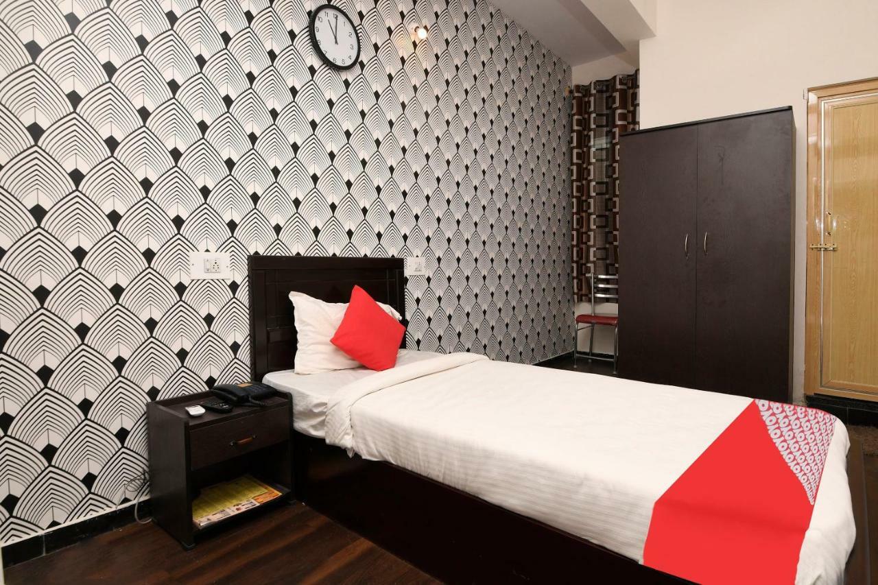 Oyo 14430 Sunshine Grand Hotel Bangalore Buitenkant foto